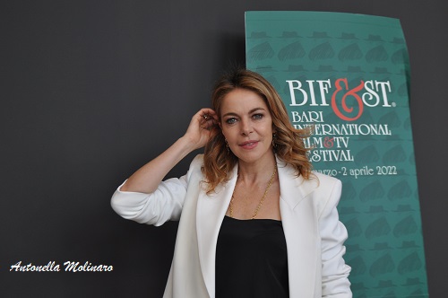 L'attrice Claudia Gerini presenta Tapirulan suo esordio alla regia