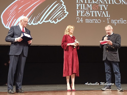 L'attrice Sonia Bergamasco premiata al BIFEST